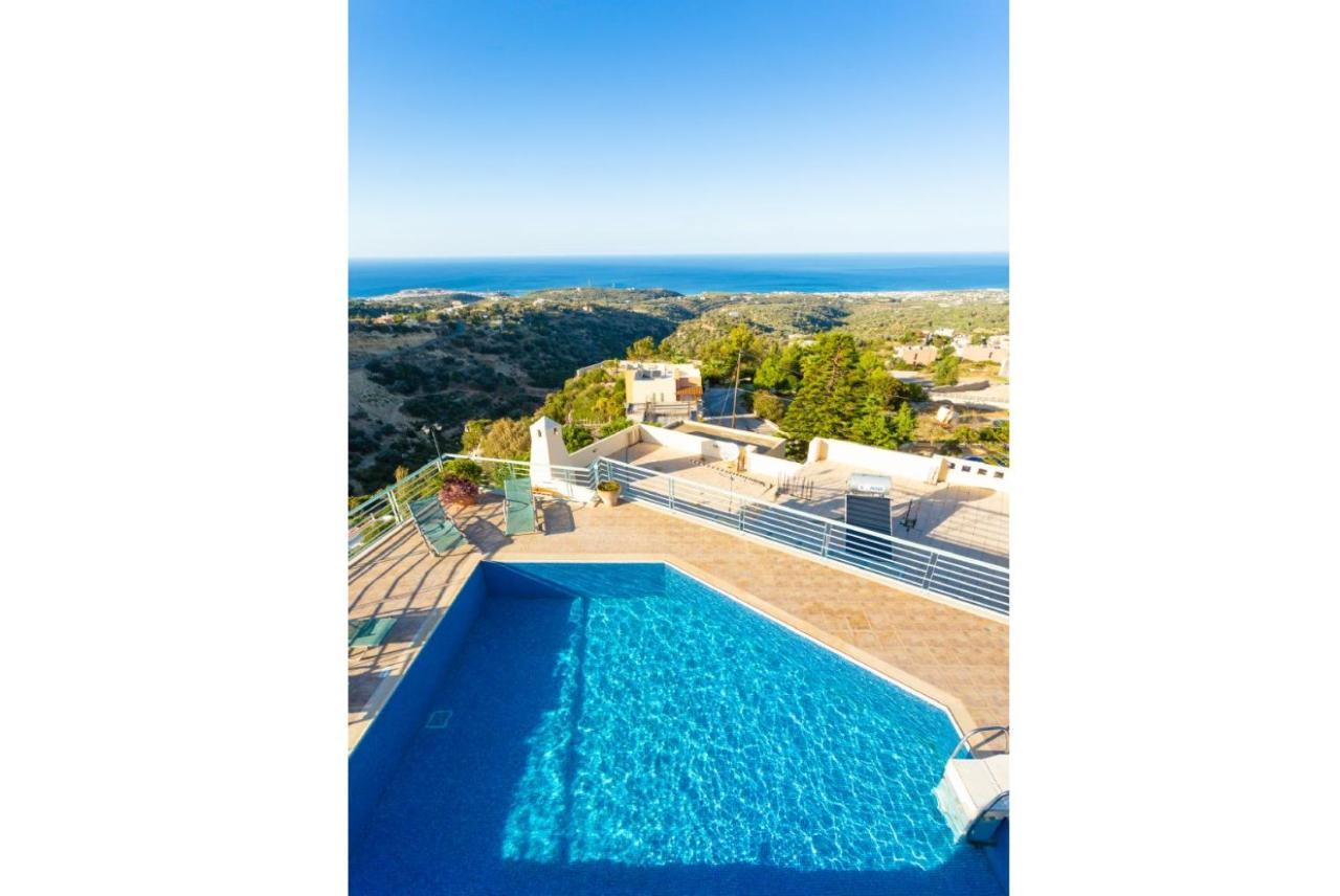 Villa Selini Roussospítion エクステリア 写真