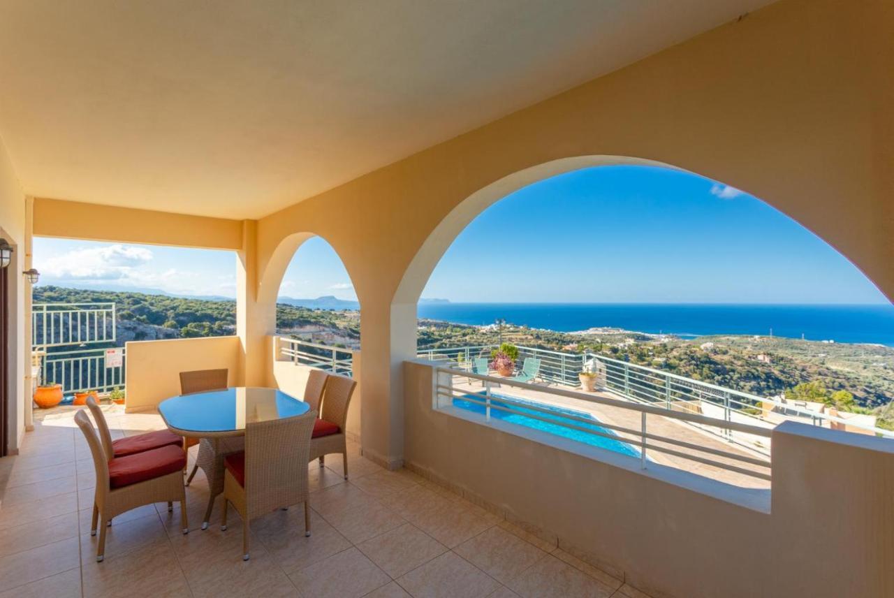 Villa Selini Roussospítion エクステリア 写真