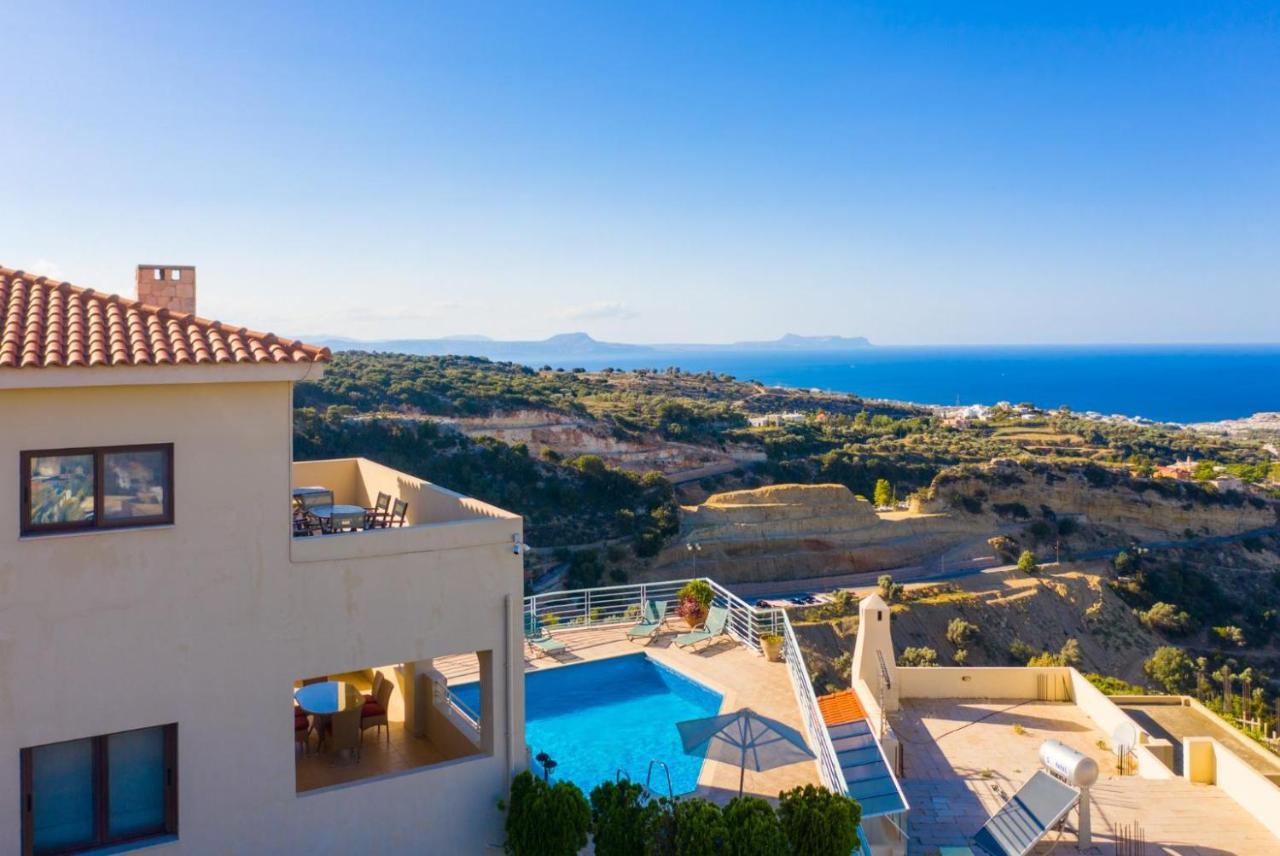 Villa Selini Roussospítion エクステリア 写真