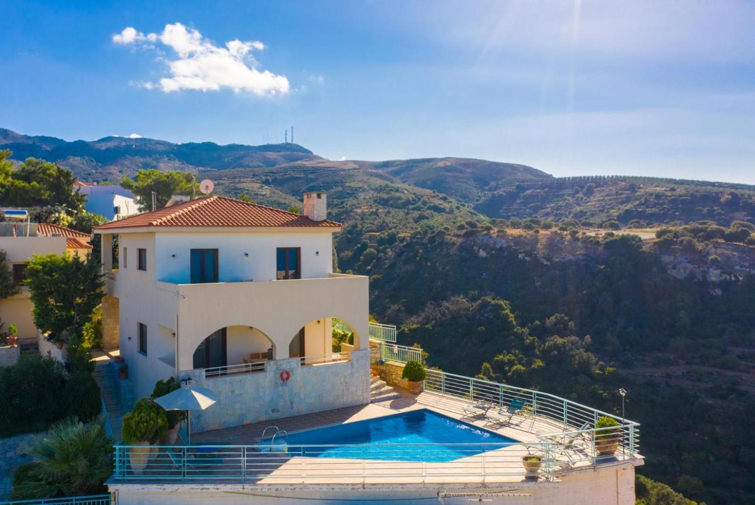 Villa Selini Roussospítion エクステリア 写真